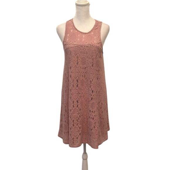 Altar'd State Dresses & Skirts - Alter’d State size M dusty pink lace lined “A” line sleeveless mini dress EUC